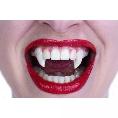 SCARECROW - Vampire Fangs - Classic Deluxe