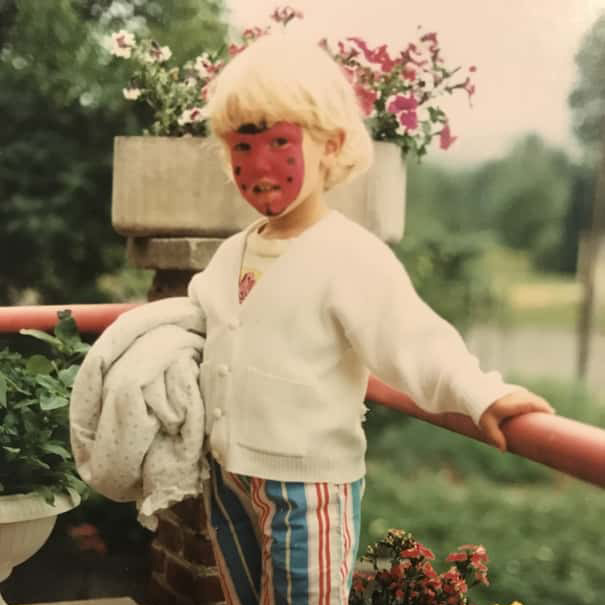 Stéphanie als kind, toekomstige schminkster en oprichtster van Grimages.com